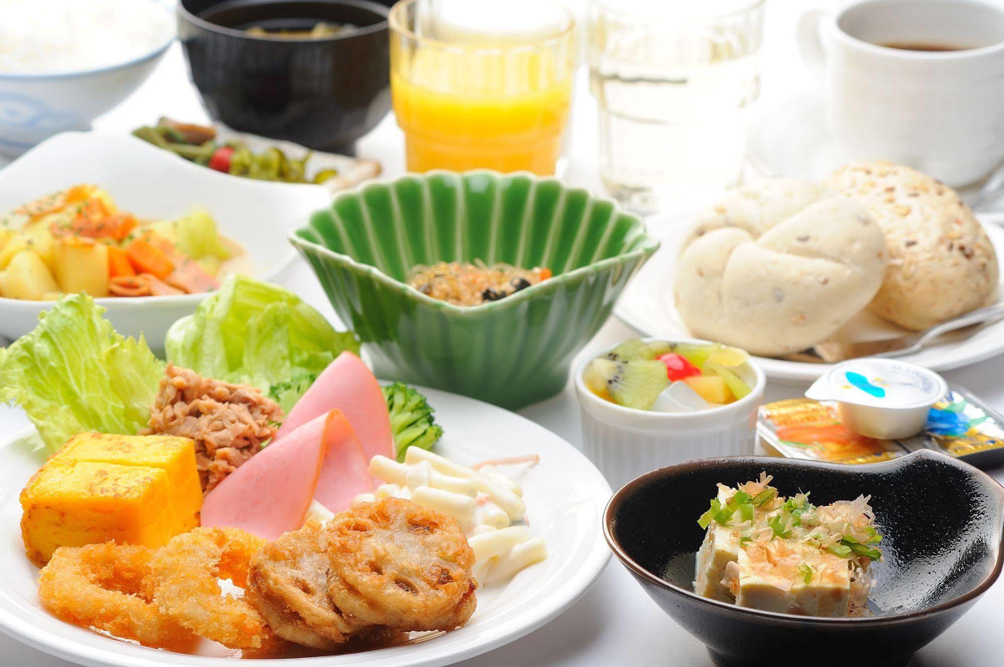 Hotel Route-Inn Noshiro Екстериор снимка